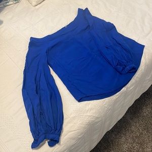 Off shoulder royal blue blouse.